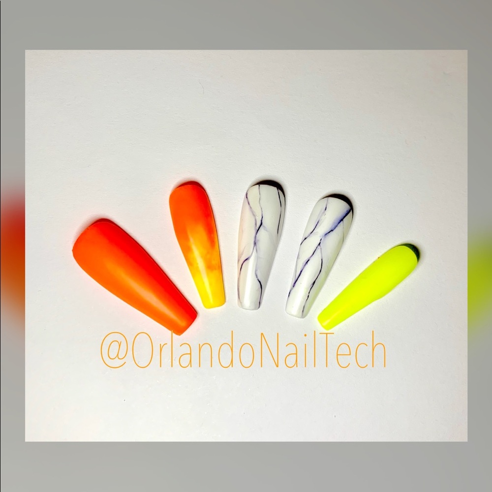 Custom press on nails
